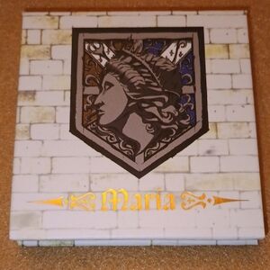 Maria Eyeshadow Palette And Free Makeup Bag